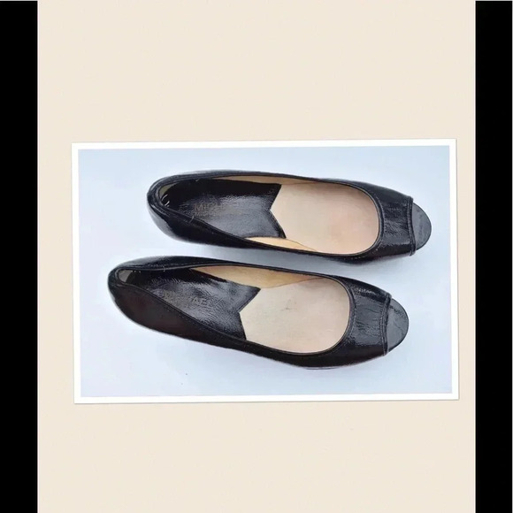 Michael Kors peep toe wedges - Picture 2 of 7